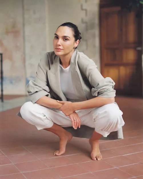 Help me cum to Gal Gadot?