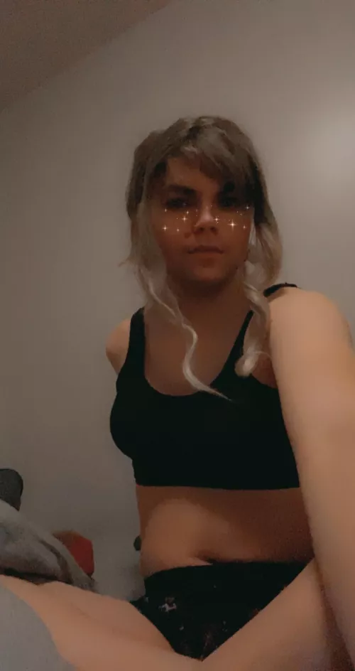 Help me fend off the autumn chill 😘