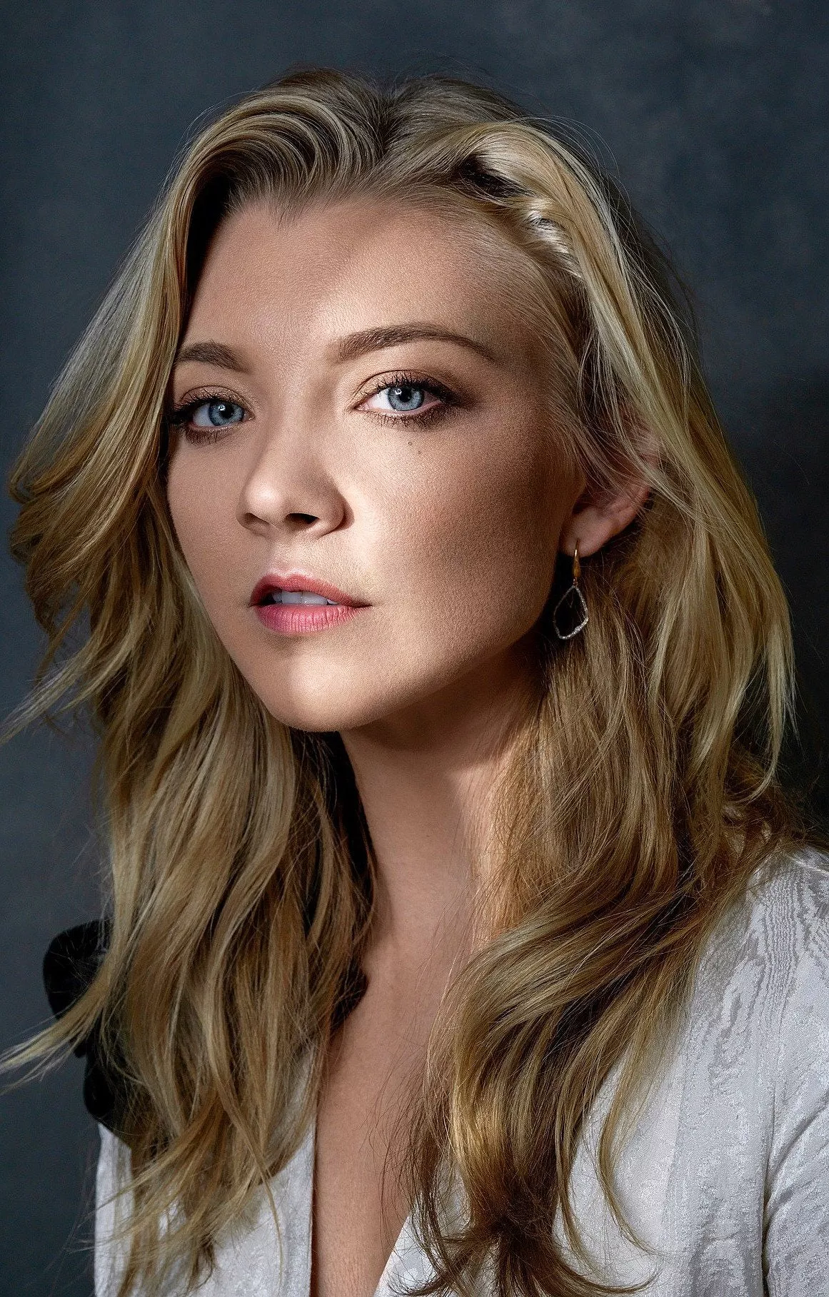 Help me give Natalie Dormer and Emma Stone a nice big load Help me give Natalie Dormer and Emma Stone a nice big load
