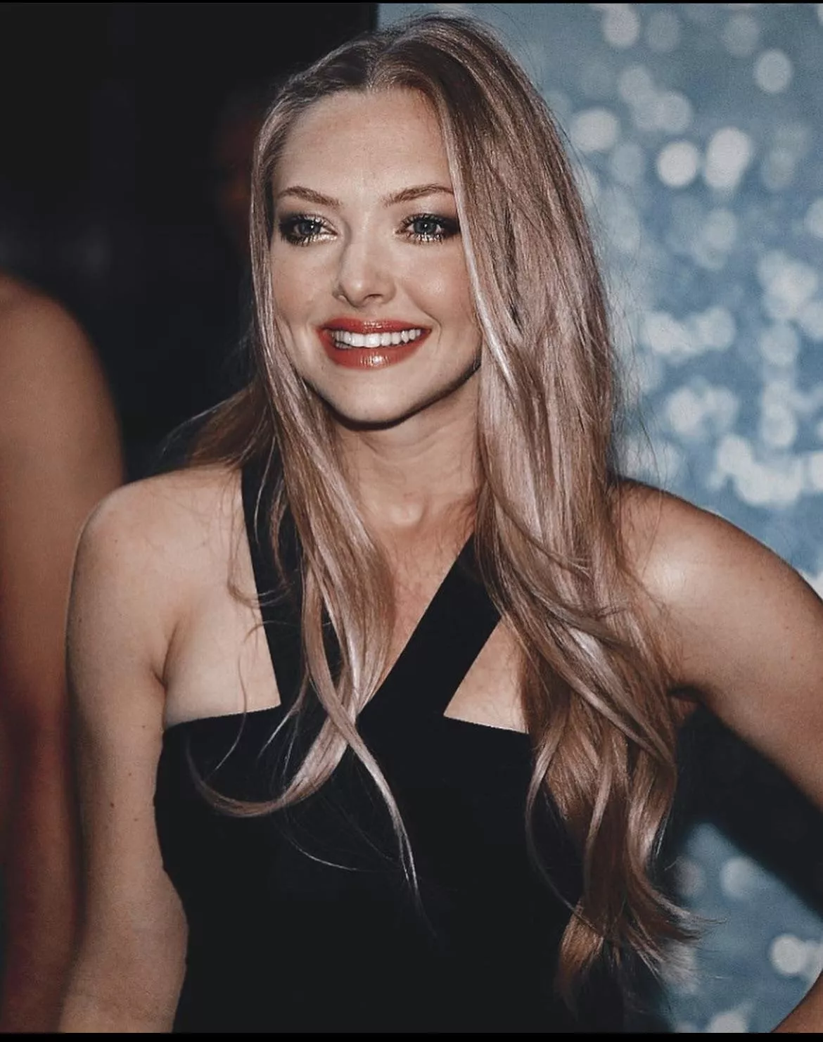 Help me jerk for Amanda Seyfried Help me jerk for Amanda Seyfried