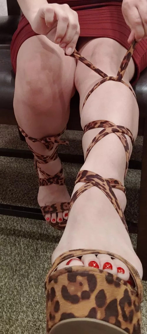 Help me take these off. No hands!