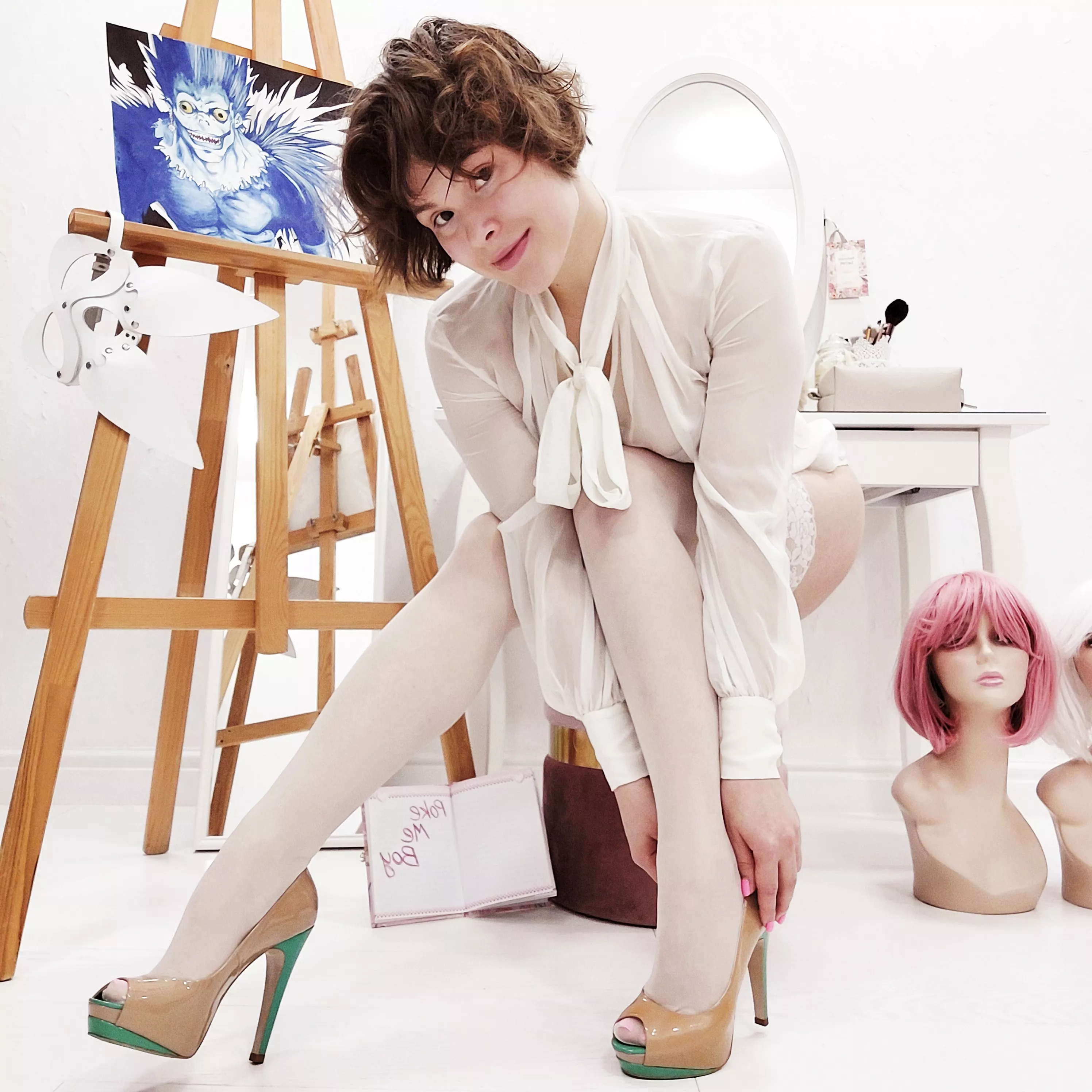 Help me to take on my shoes... Help me to take on my shoes...