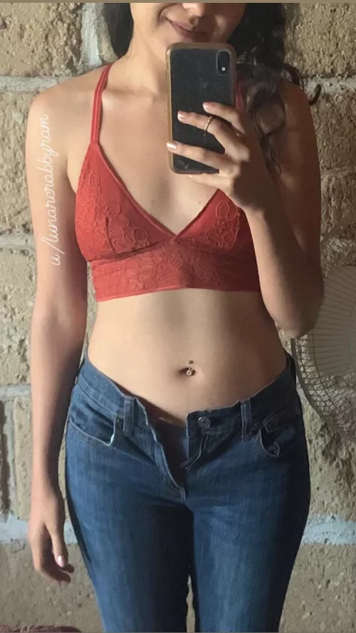 Help me with my zipper? ;) [F]