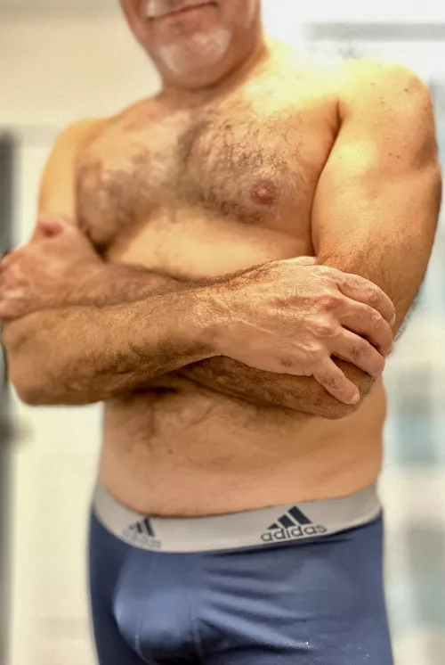 …..Here I am still waiting for someone to unwrap this present 🎁🤔…