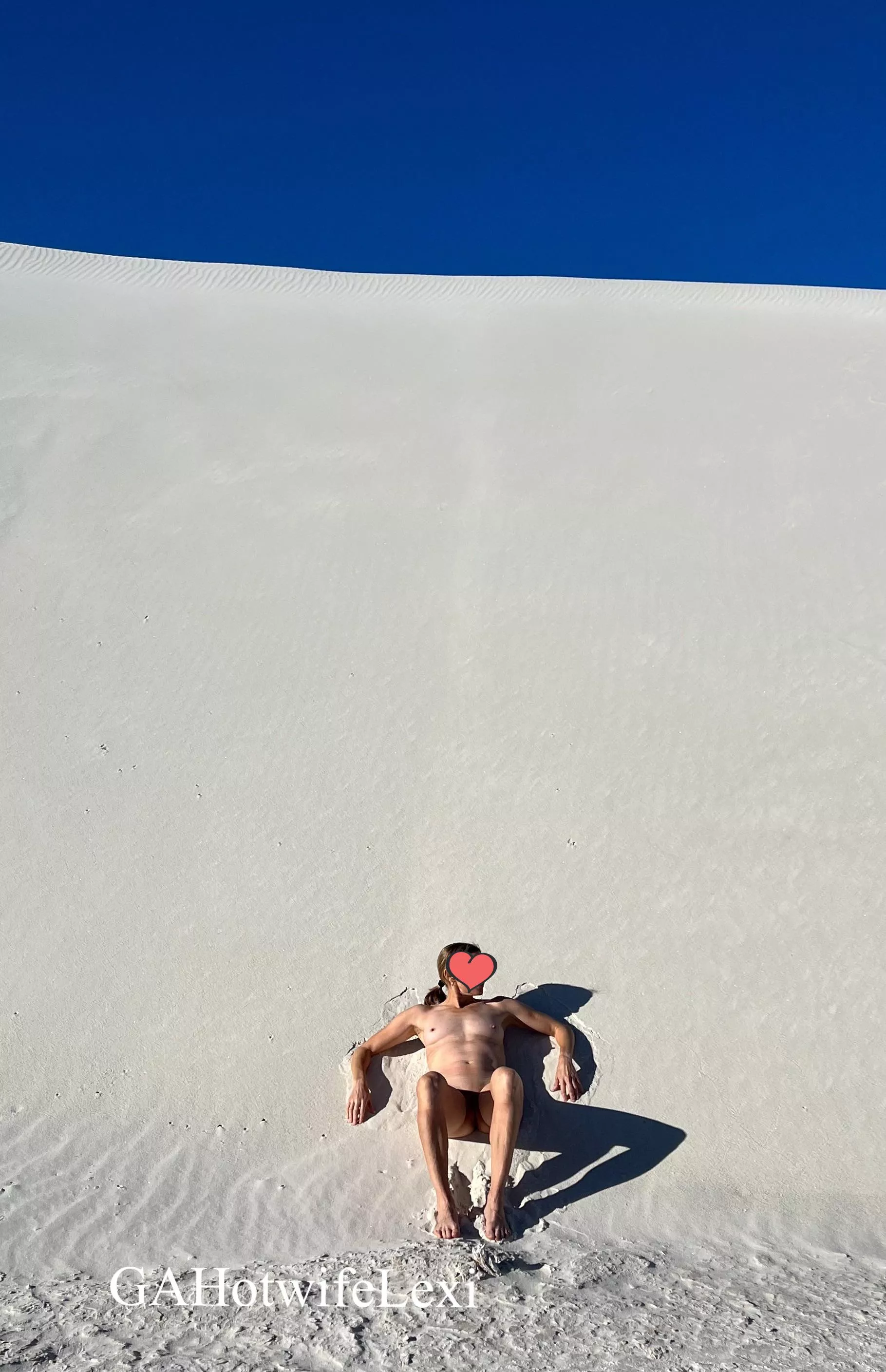 Here is my hubby’s favorite shot from White Sands. Here is my hubby’s favorite shot from White Sands.
