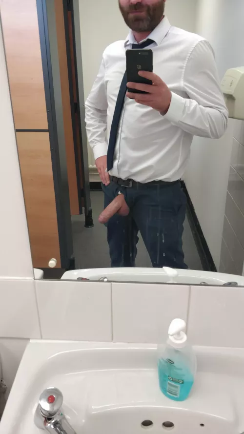 Here to make your monday a little better ..(40) Here to make your monday a little better ..(40)