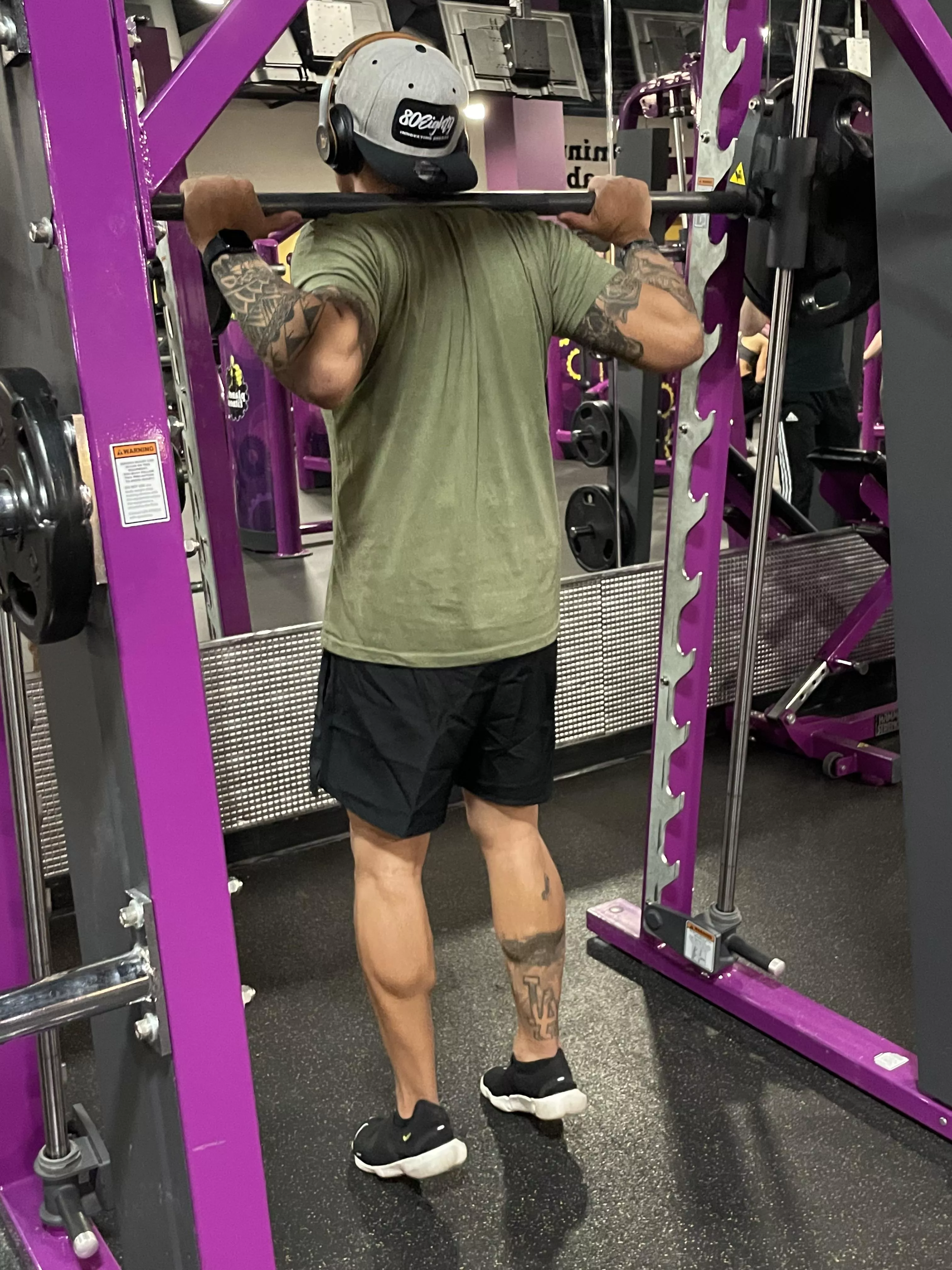 Here’s a clothed picture 🤷🏽‍♂️ quick Sunday leg pump 🤙🏽