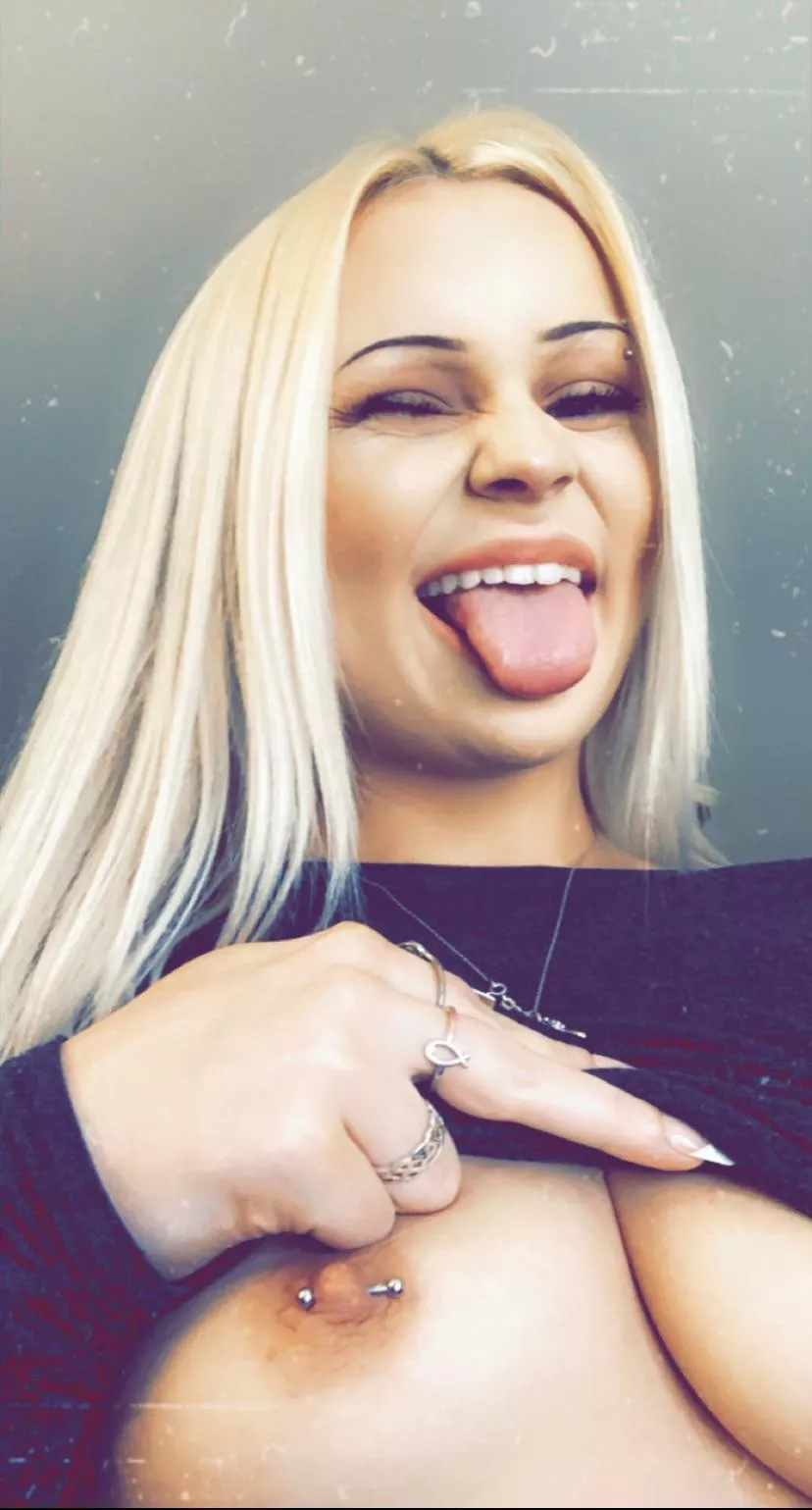 Heres a little Something to Help With these Monday blues ? Do U Like pierced B00BS?