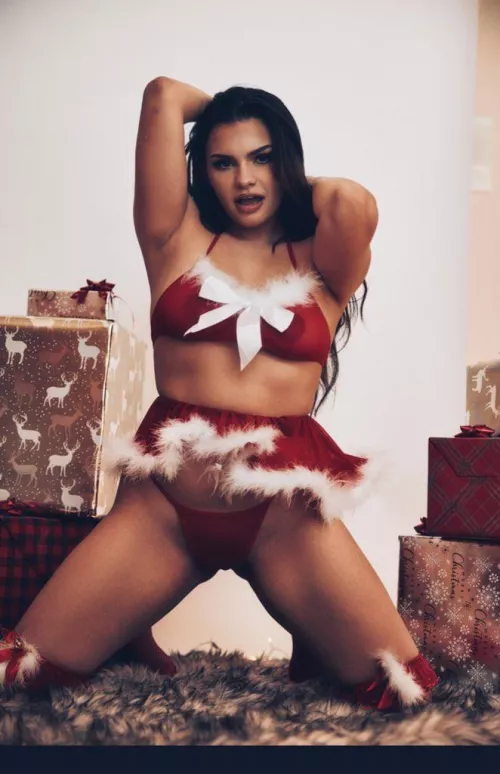 Here’s me in my red Xmas lingerie 😘