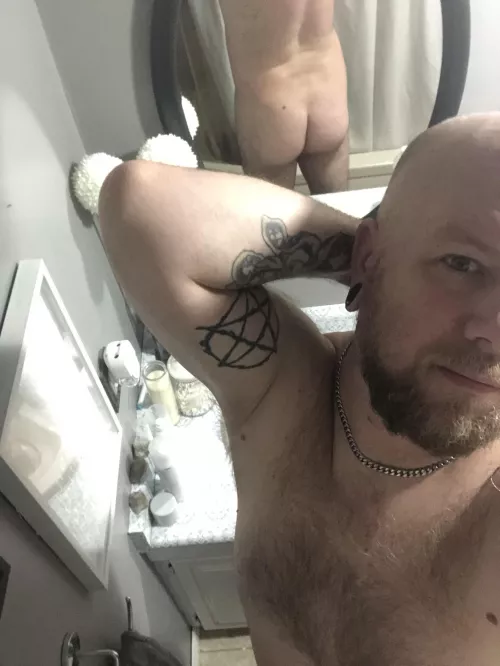 Here's my butt Here's my butt