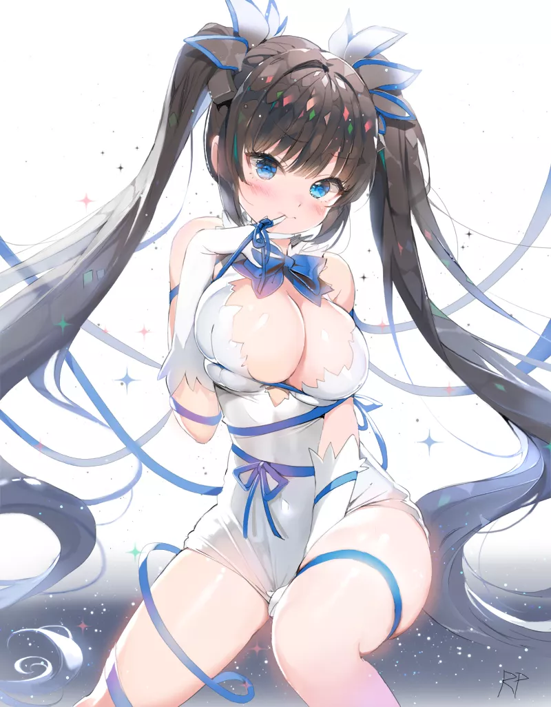 Hestia looking cute