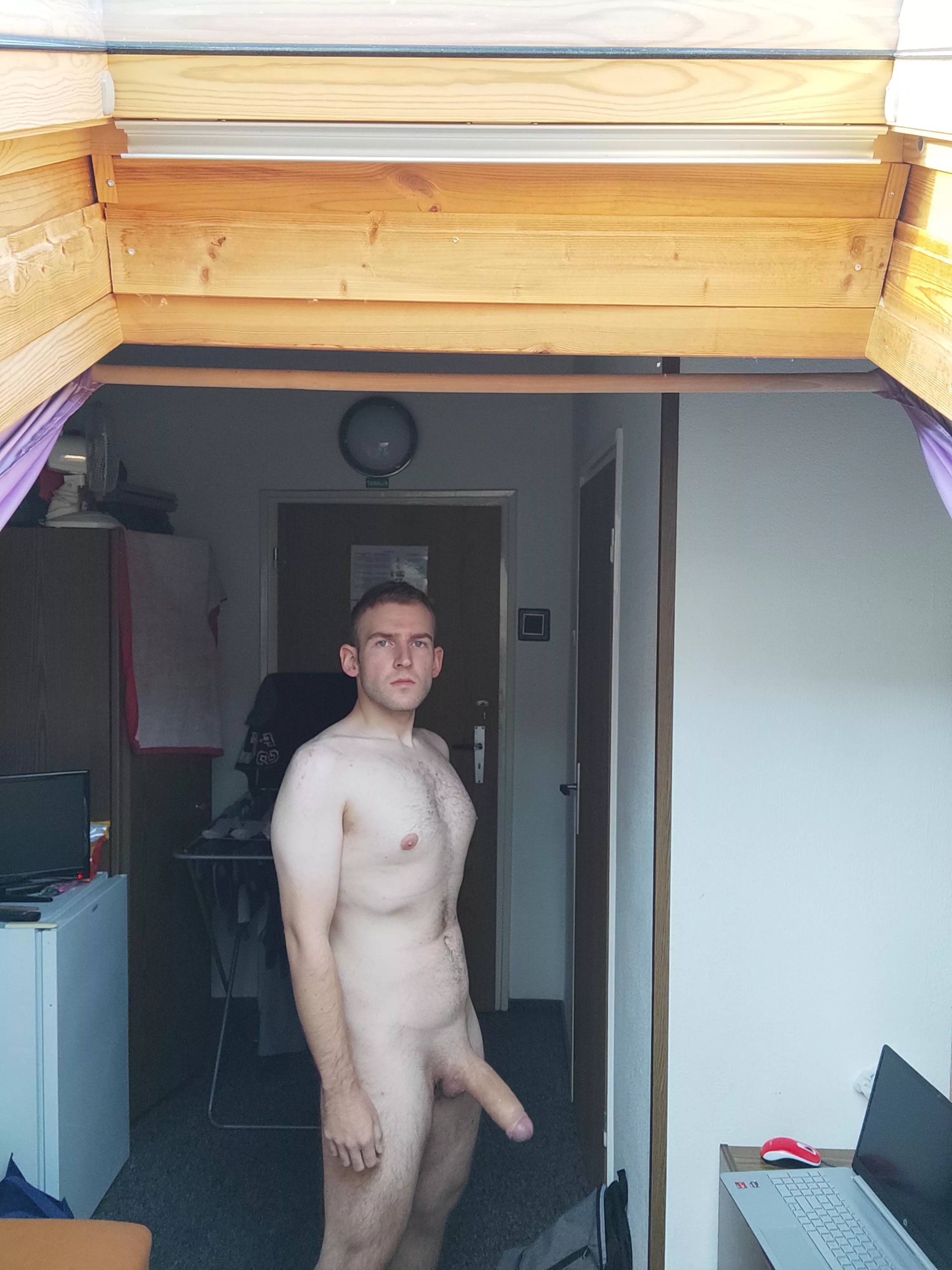 Hey! Afternoon! Do u think my size bigger to average size Hey! Afternoon! Do u think my size bigger to average size