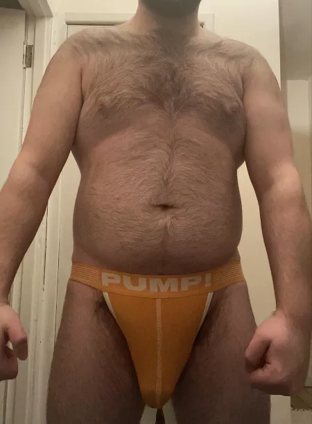 Hey bears, wanna pull this jock off for me?