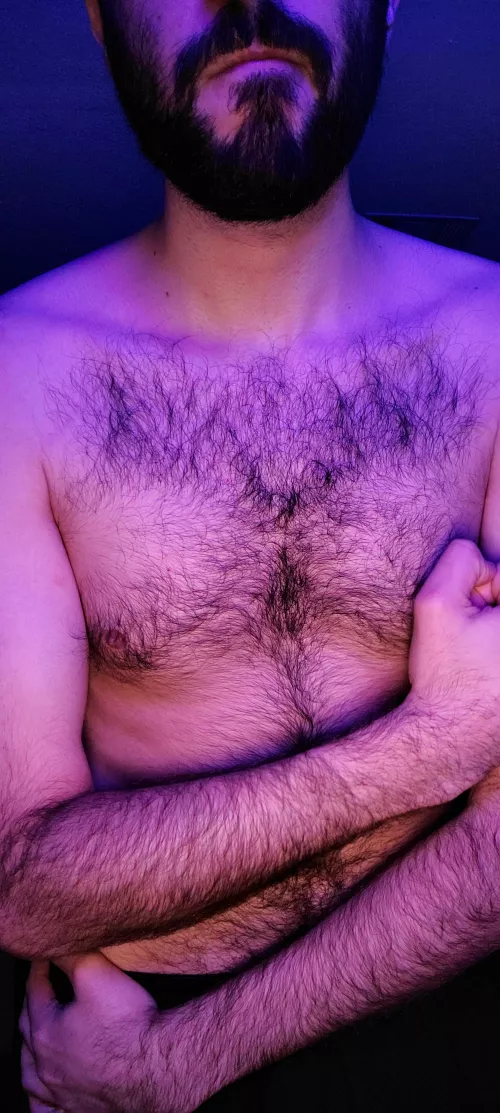 Hey bro. There's just enough space for you between my arms and body.