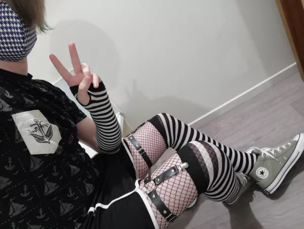 ✋ Hey cuties ✌️