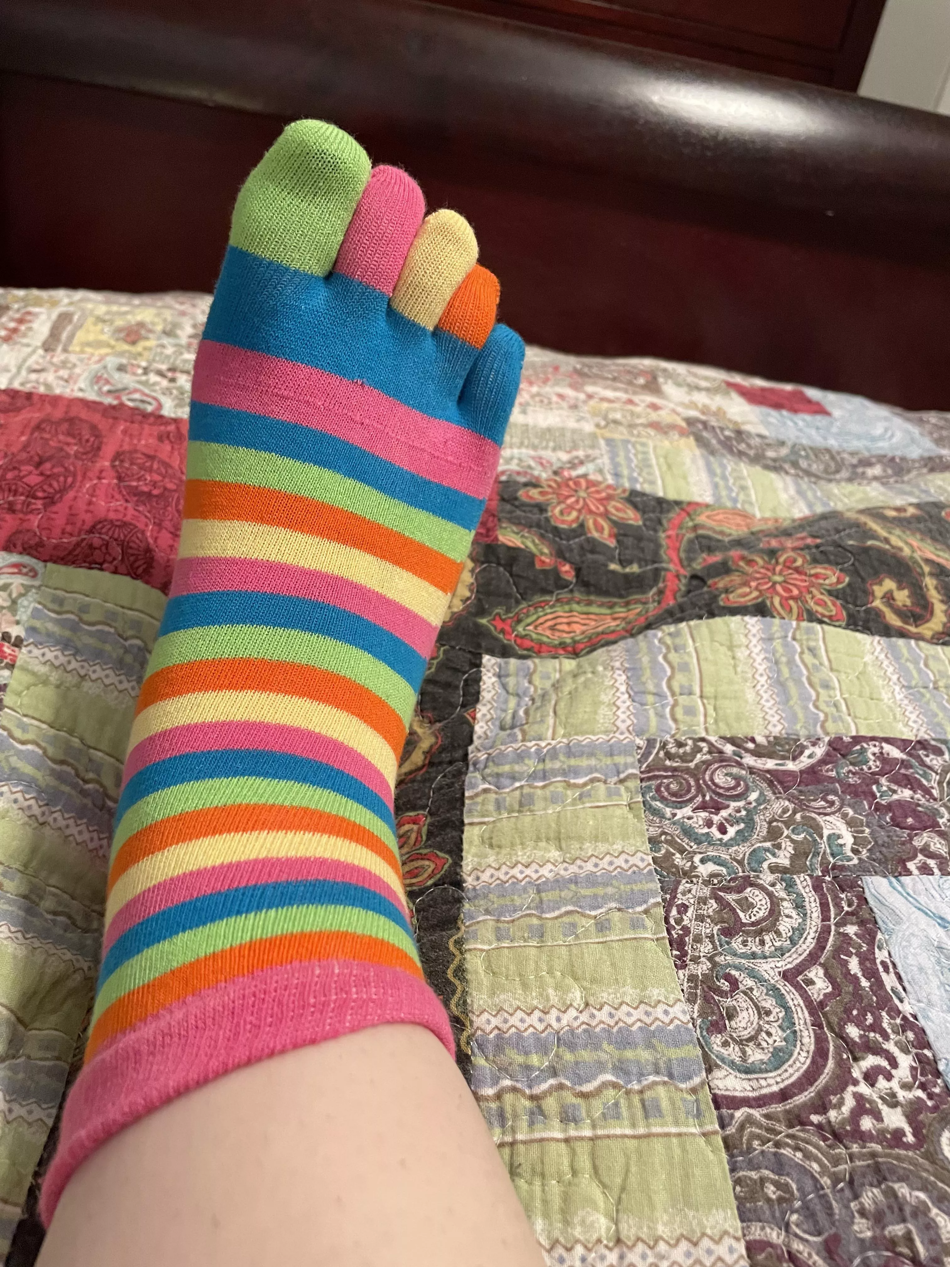 Hey daddy. I wore these socks just for you. Donβt you want to taste each and every toe?! Hey daddy. I wore these socks just for you. Donβt you want to taste each and every toe?!