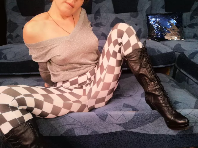 Hey! Do you want to see more? Hey! Do you want to see more?