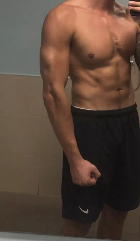 hey everyone 😈 hey everyone 😈