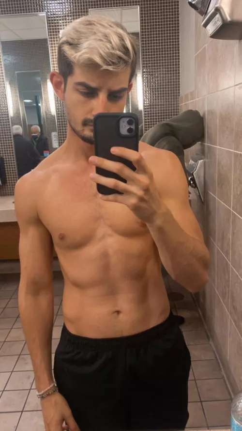 Hey folks π Hey folks π