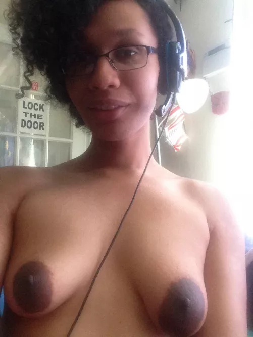 Hey girls let’s play