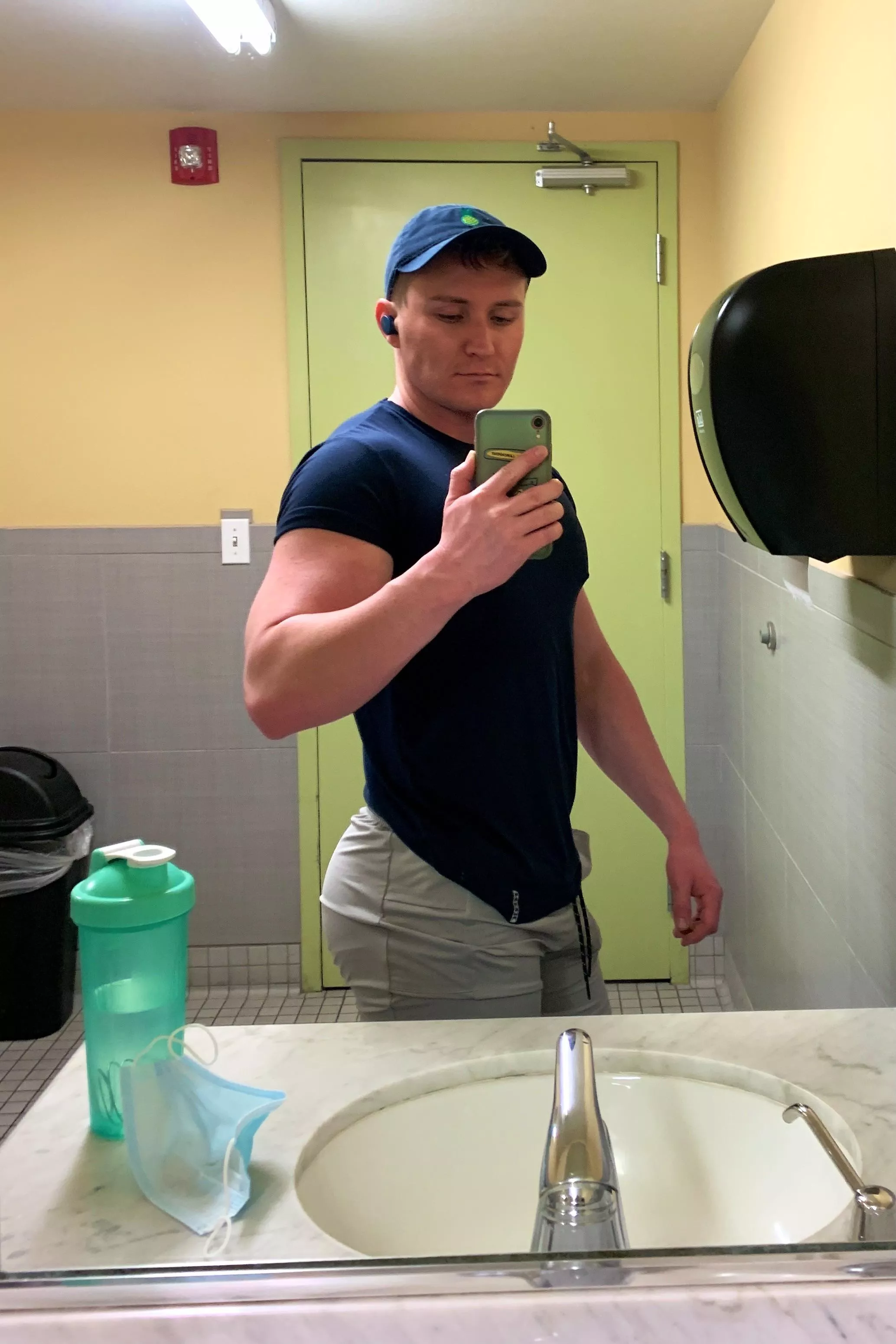 Hey guys, hope you’re holidays are going well :) anyone else eat way too much on Christmas?