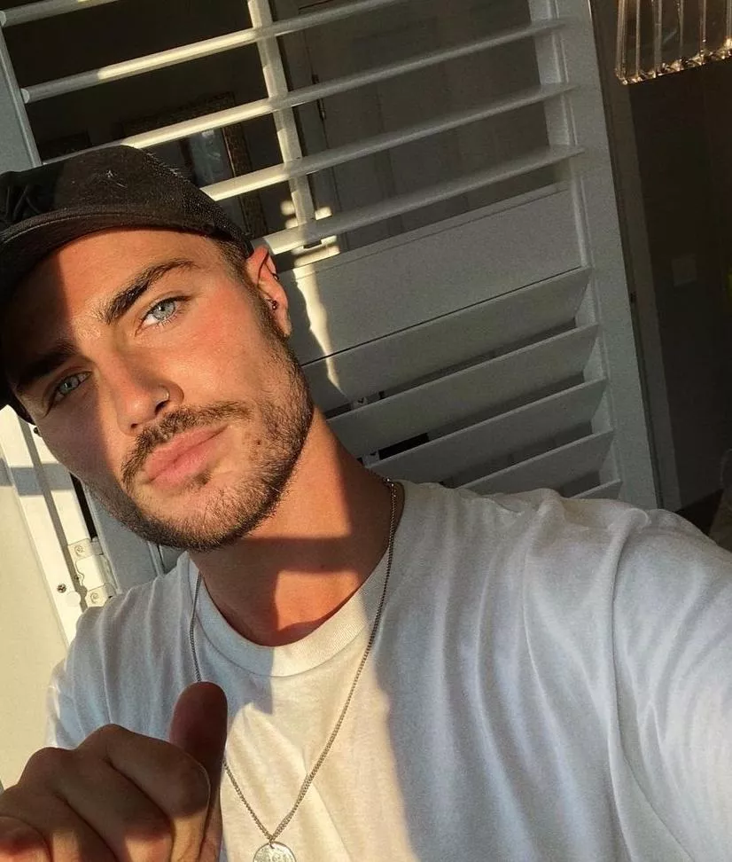 hey guys. looking for chats. make some new friends.