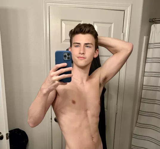 Hey hey! Come hang out!