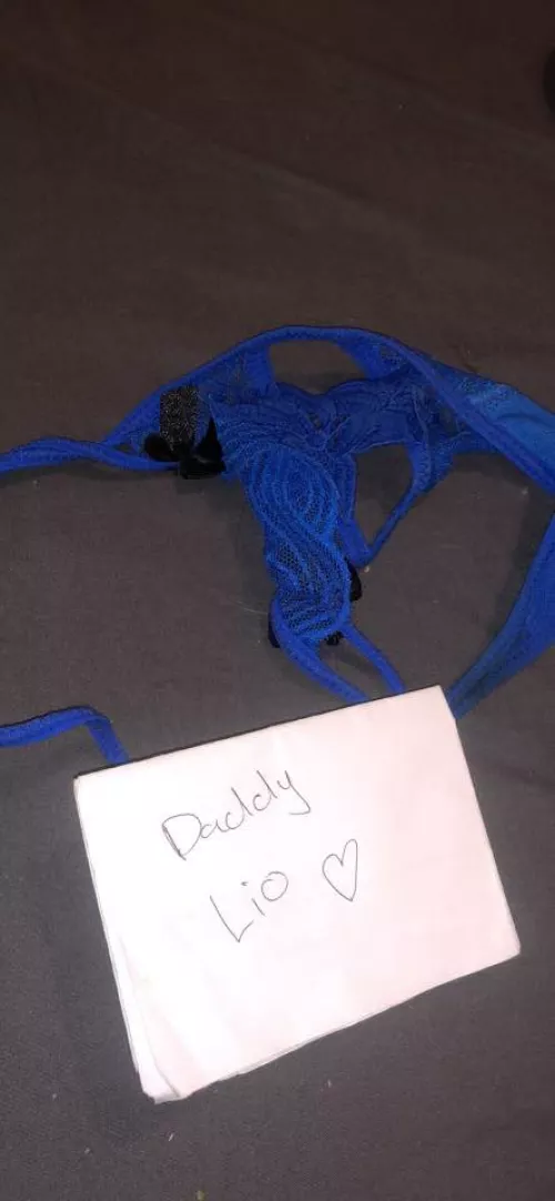 Hey I have dare for anyone ,I dare you to write (daddy lio) on a paper and put it with panties and send to me Like in the pic