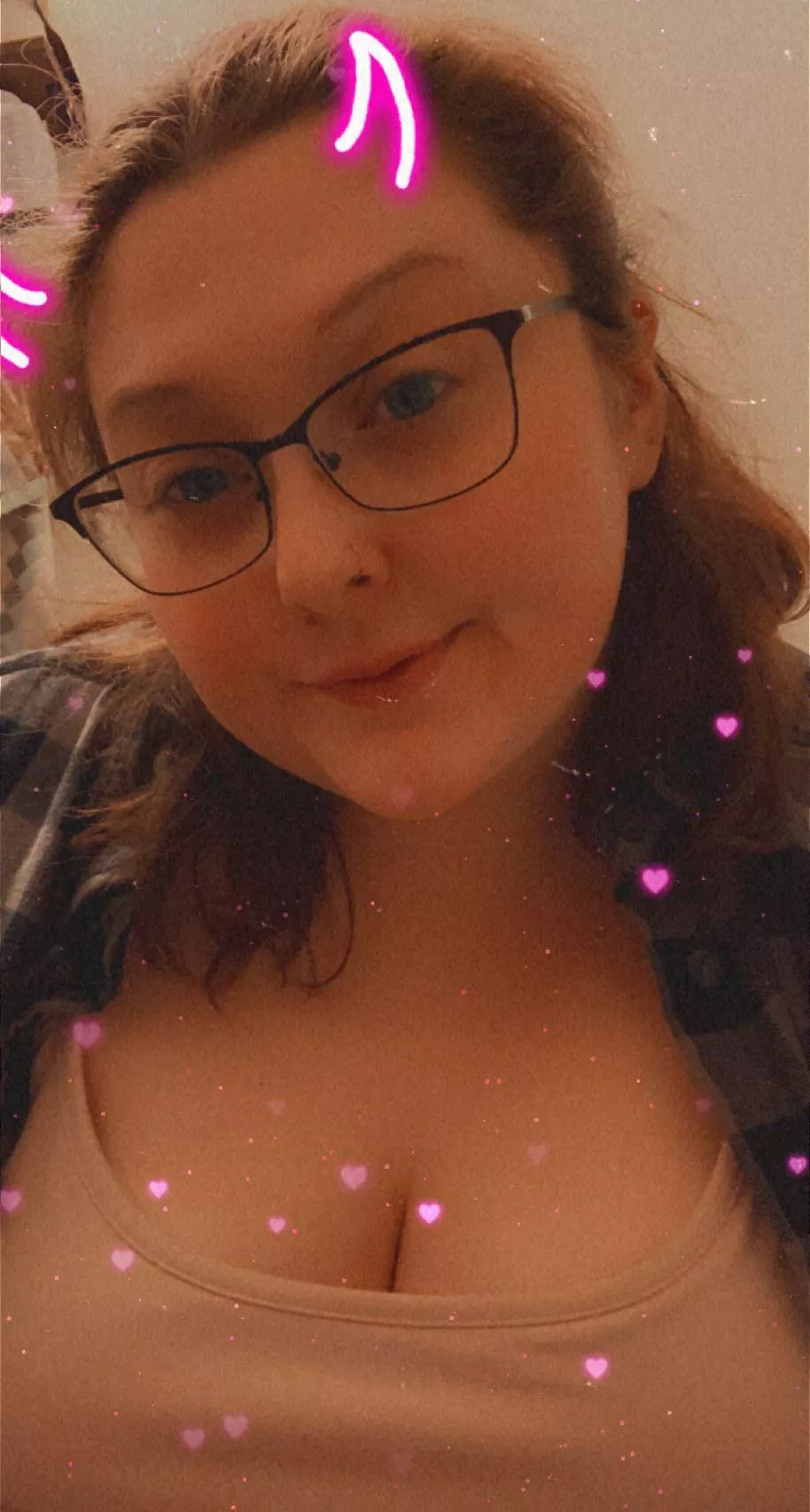 Hey 👀 idk if I look like I have Covid or if I’m just high 🤣 how u doin bb 😘