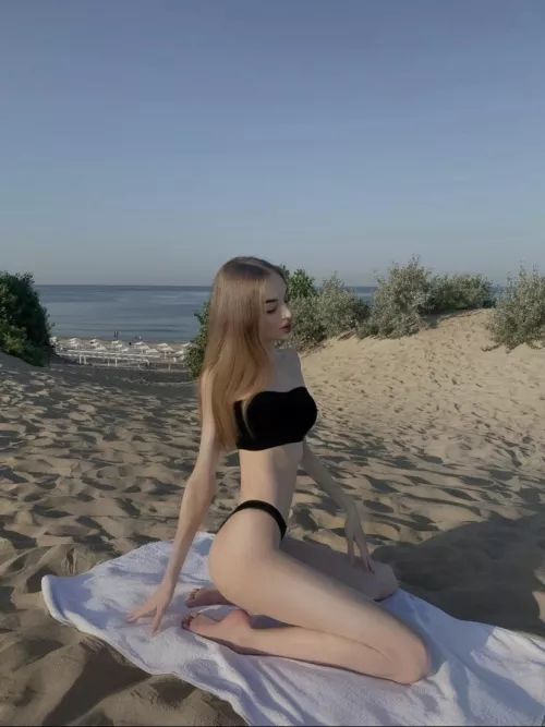 hey 💫I’m a cute skinny girl💫free link in bio