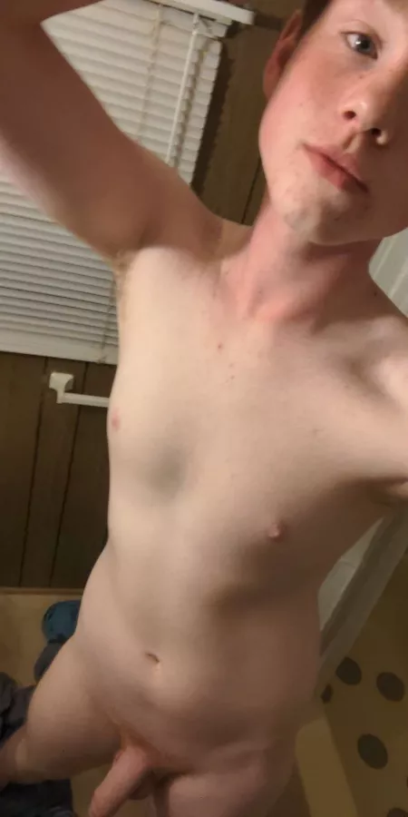 Hey, I'm new here 👉👈