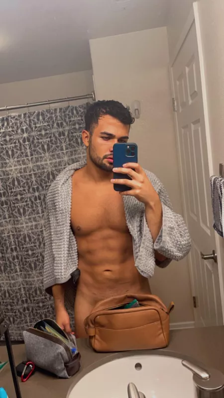 Hey, I’m new on Reddit! Lets be friends Hey, I’m new on Reddit! Lets be friends