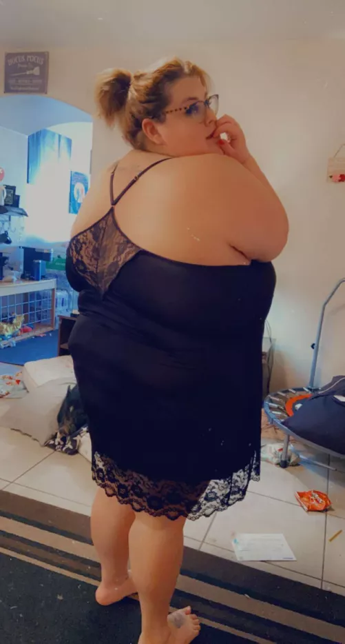 Hey π₯΅ message me