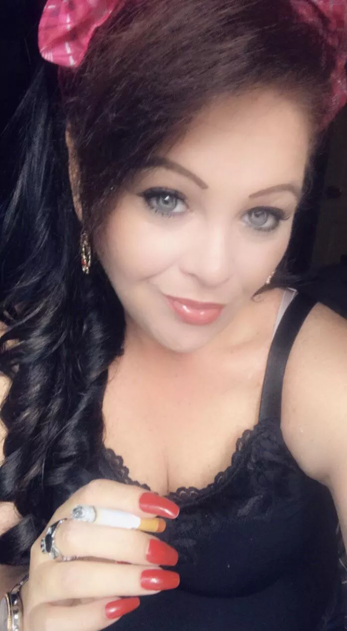 🔥💨Hey peeps. I hope you’re having an awesome day. 💋🔥💨