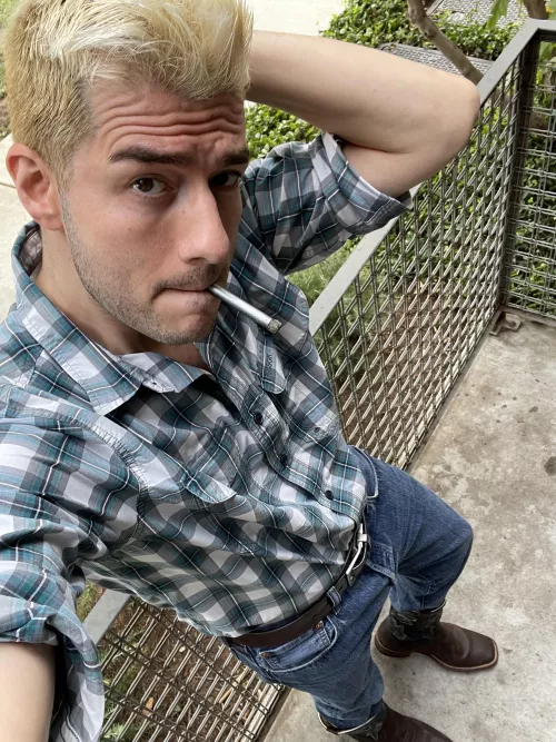 Hey studs anyone want a pinch-hit?