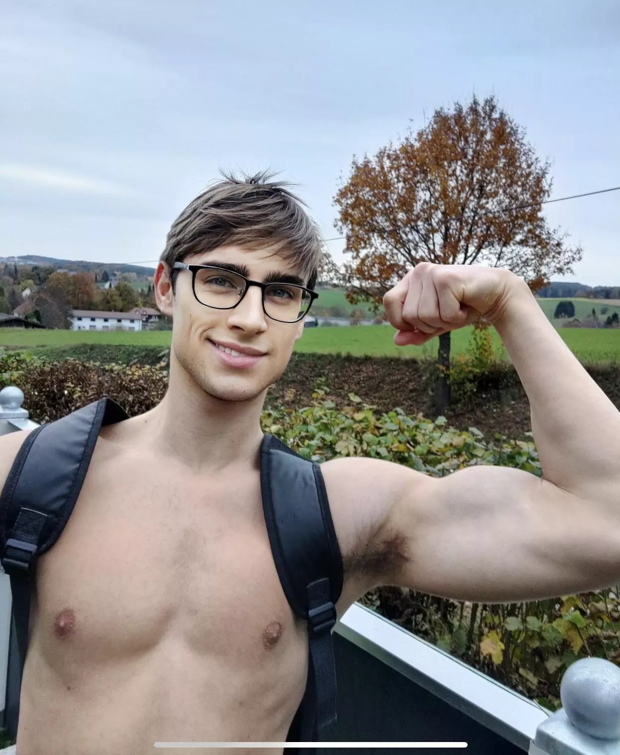 Hey there :) I hope you had a nice weekend. And a nice start to the new week :)