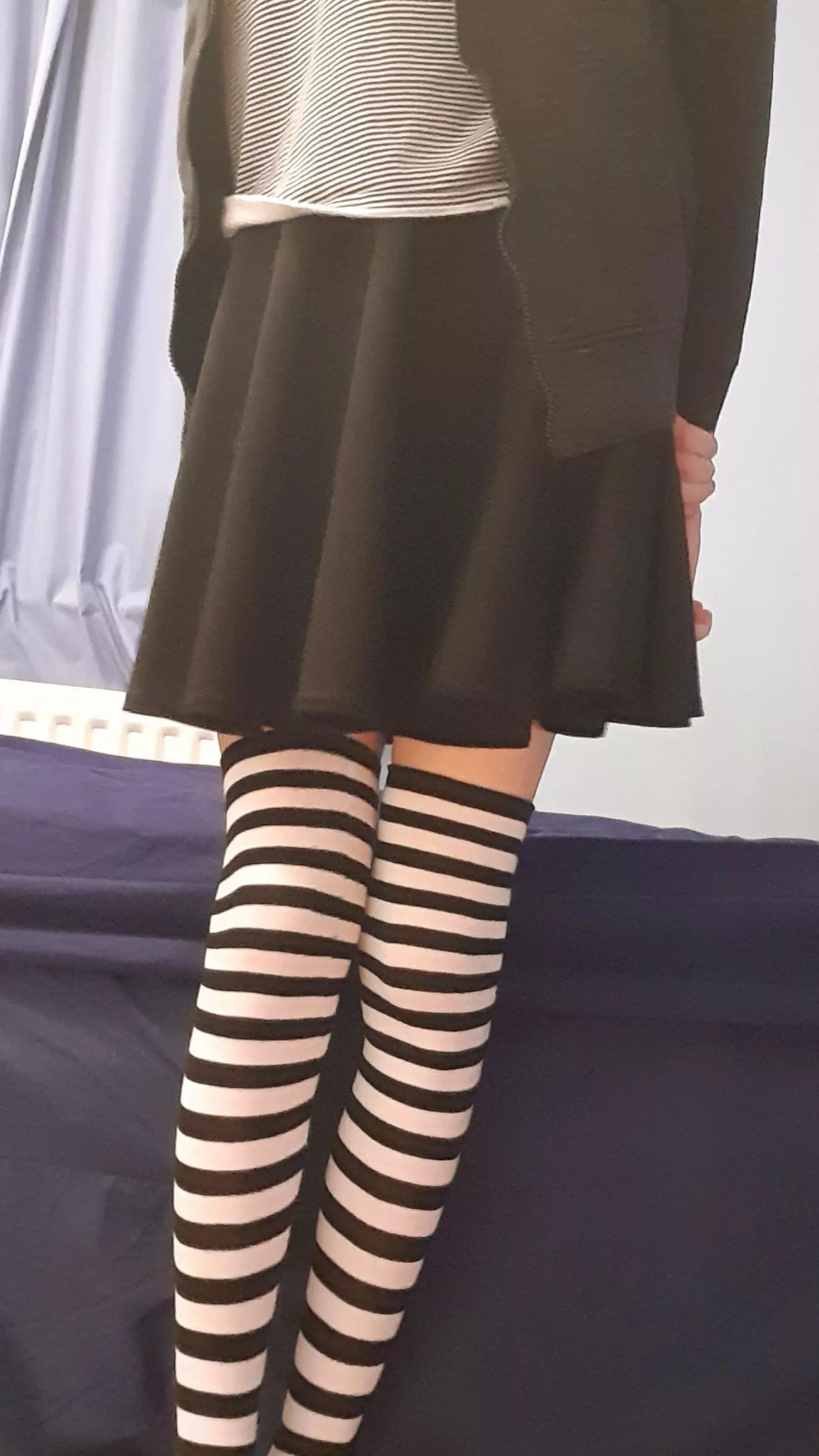 hey! think i look cute in this outfit :3