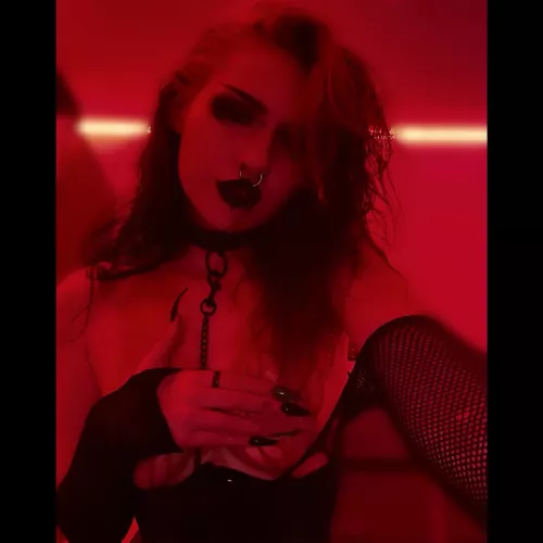 hey, vampire succubus b*tch come to snatch ur soul🤫