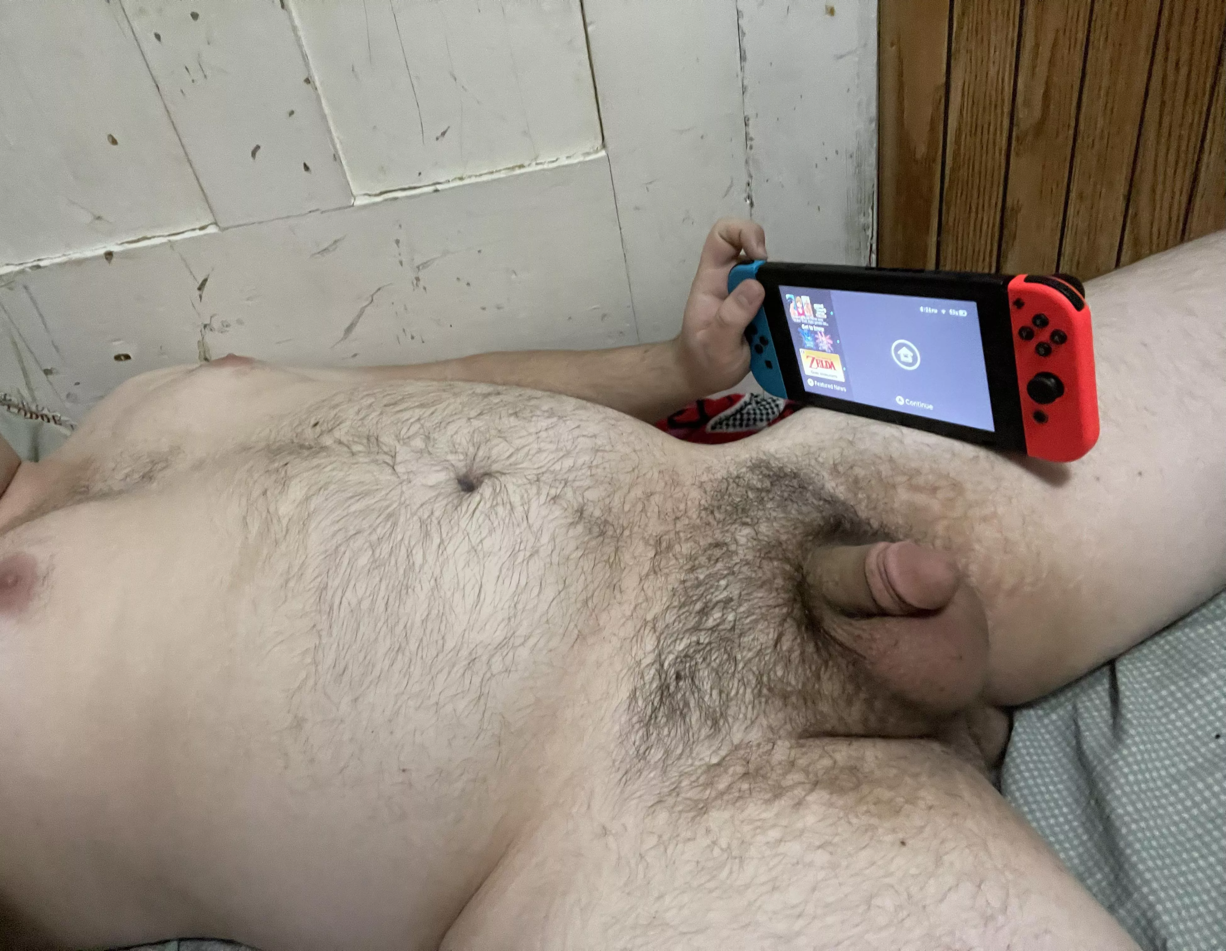 Heyo I’m a gaymer lol [M] I’m a bit of a switch if you want to chat add me on 👻 @pupryan145