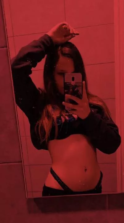 Heyyyy bitchesssss, f18 Heyyyy bitchesssss, f18