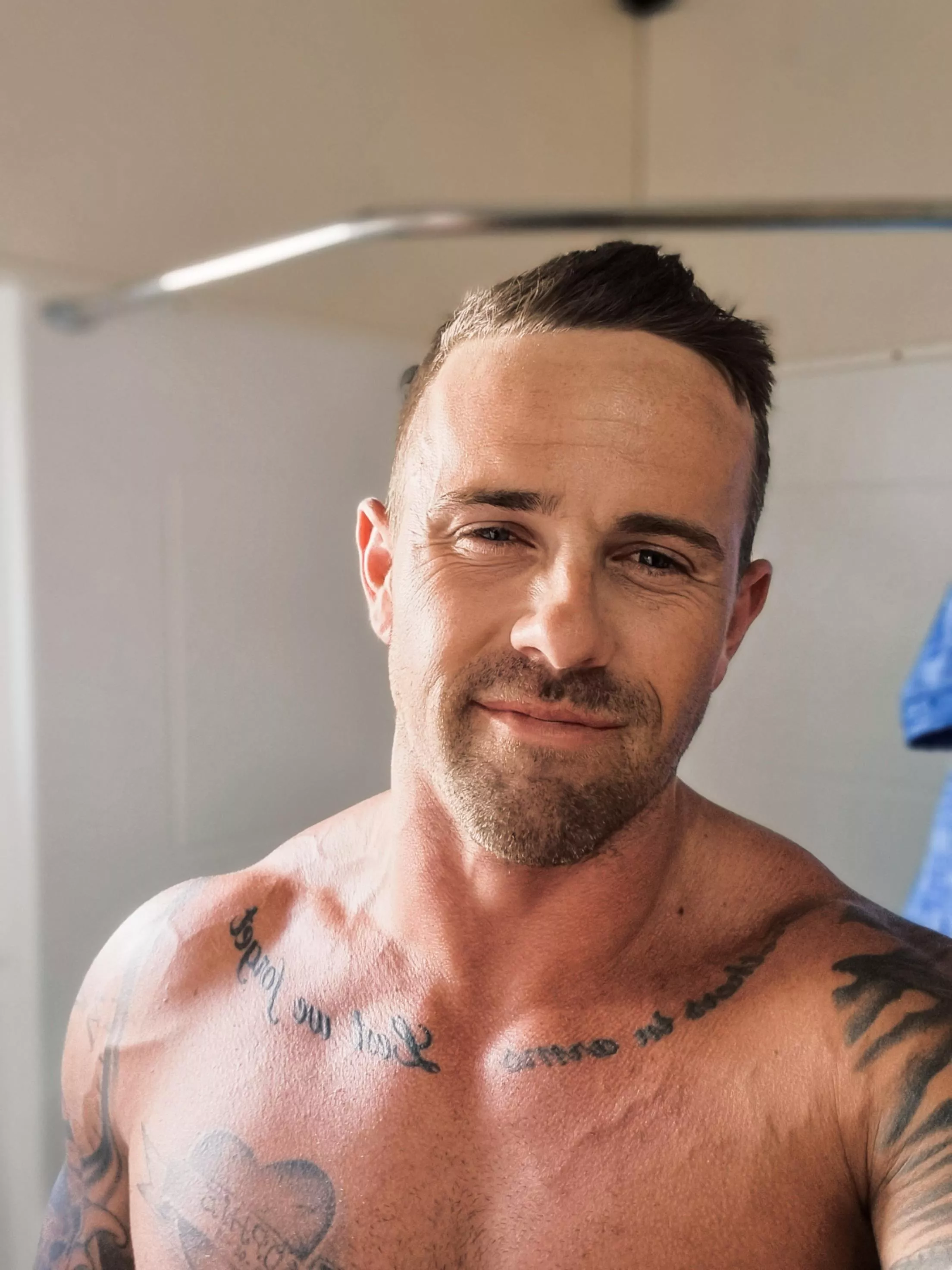 Hi all, new account, first post. I hope you like 😊