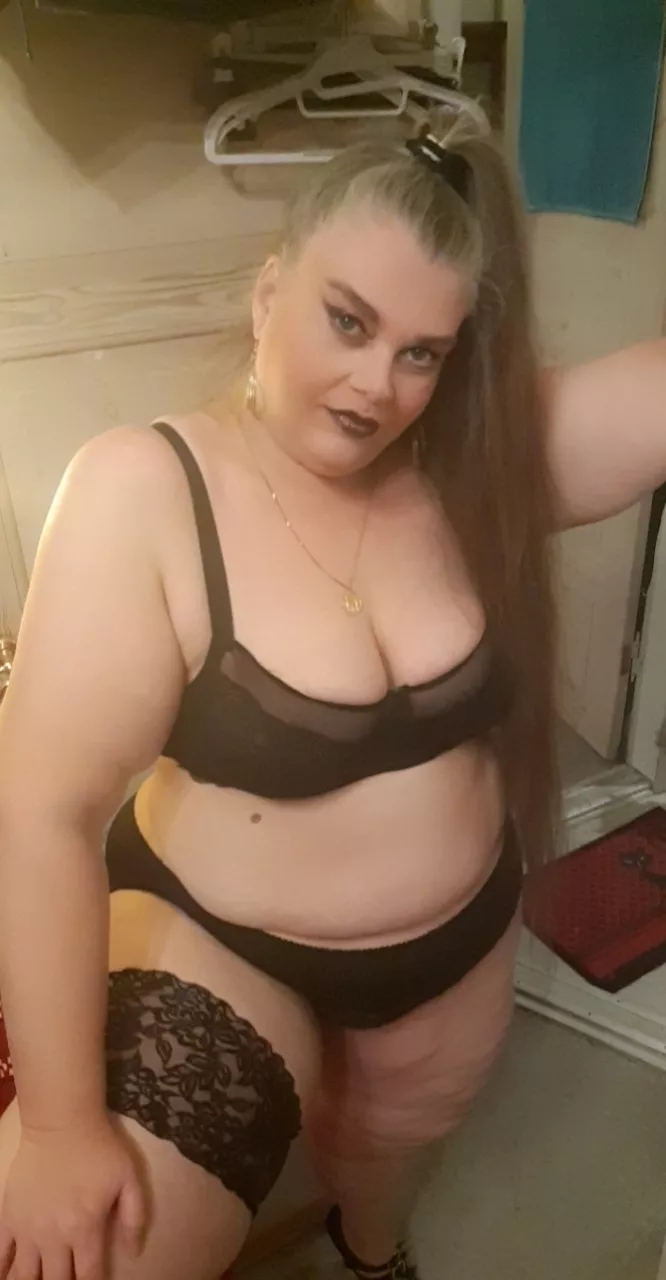 Hi darlings Hi darlings