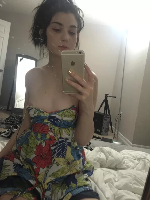 Hi DM on k1k: aliecooper15 need someone to have fun π