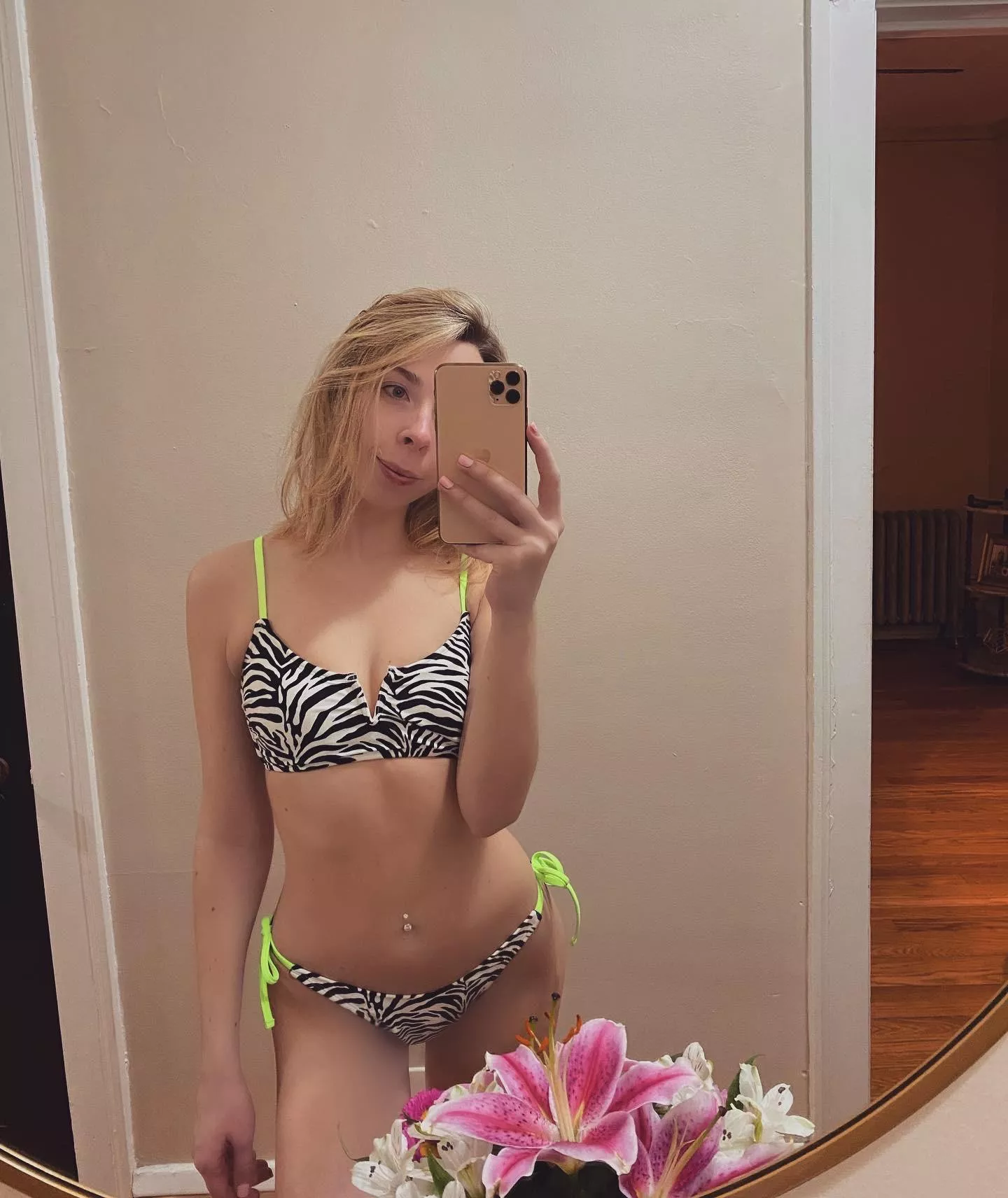 hi 🤍 do you like my bikini?