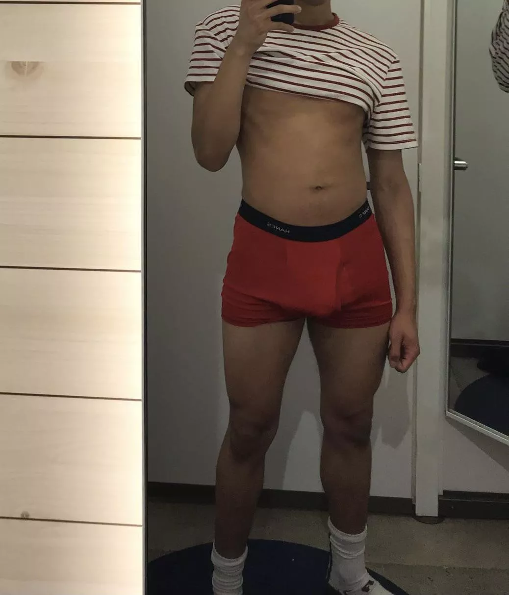 Hi! :) first time poster, just hoping to satisfy a horny redditor’s desires. any love for a college age bbc?