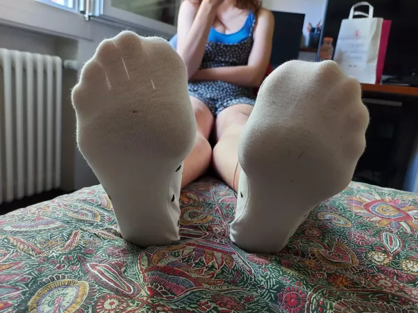 hi guys! do you want sniff my socks?π€ hi guys! do you want sniff my socks?π€