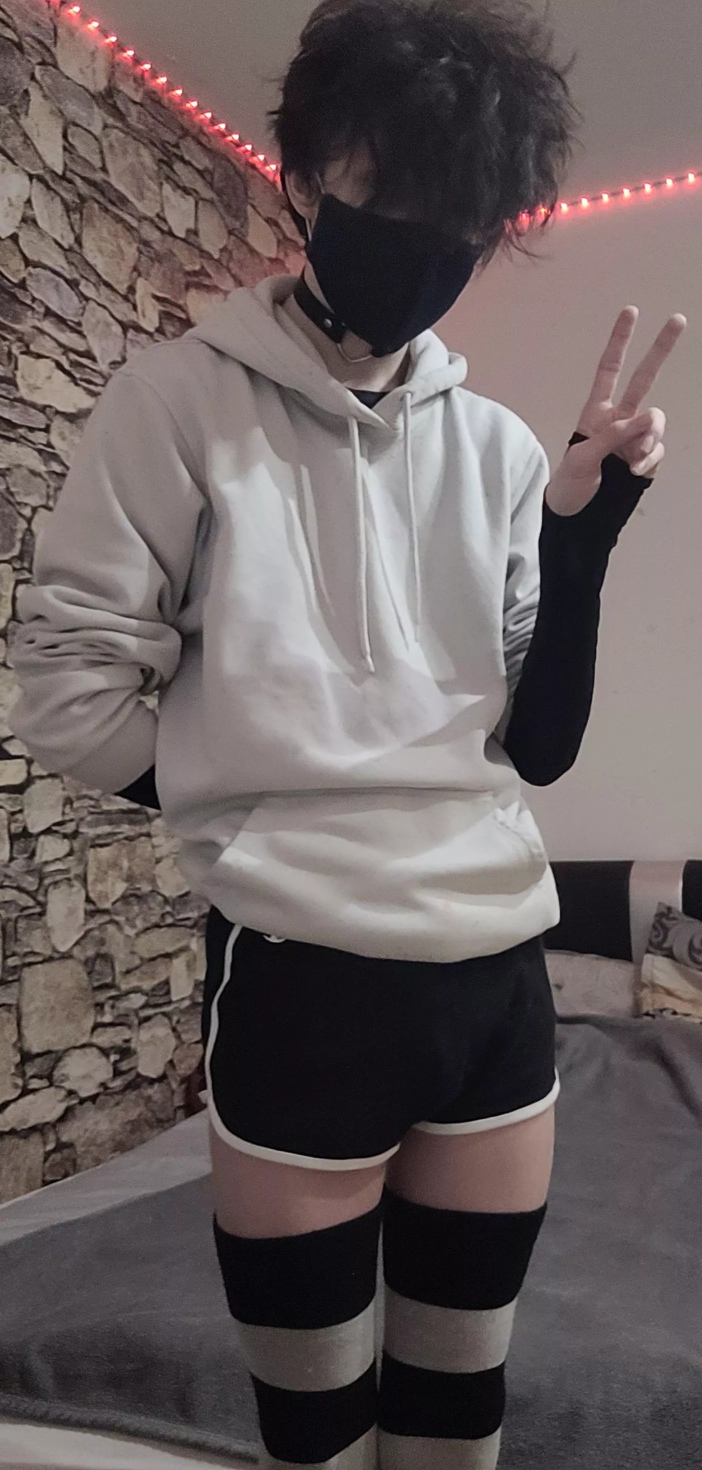 hi how is everyone? :3