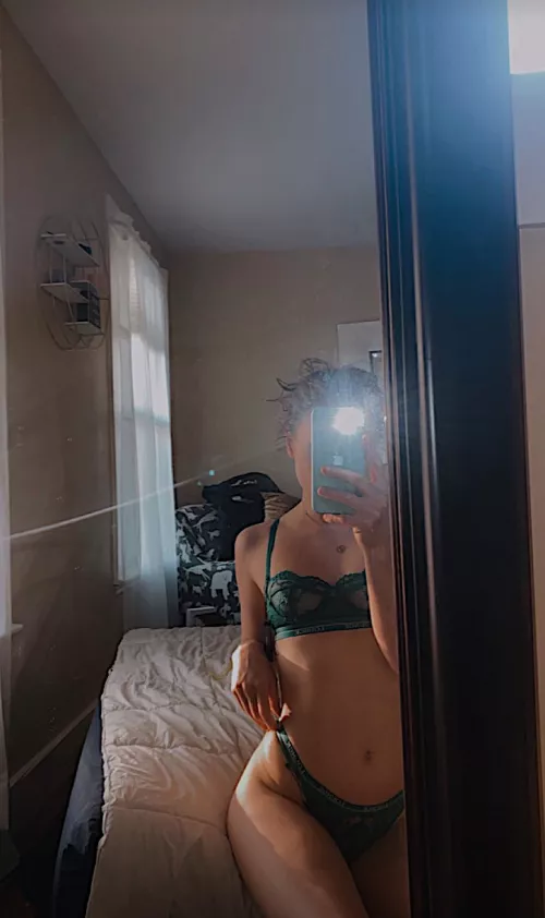 hi. how’s ur week going? 🤍