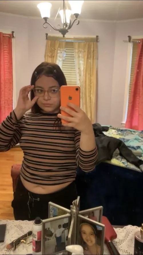 Hi Iโm 25 and 4โ11