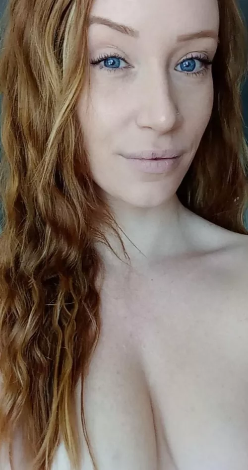 Hi, I'm Crystal š